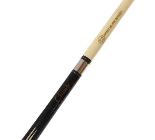 Кий бильярдный для русской пирамиды двухсоставной разборной GRAMAX CARBON 160x1,3см черный-бежевый