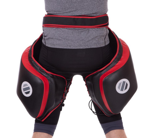 Захист стегна тренерський для відпрацювання лоу-кіків UFC PRO Thigh чорний-червоний